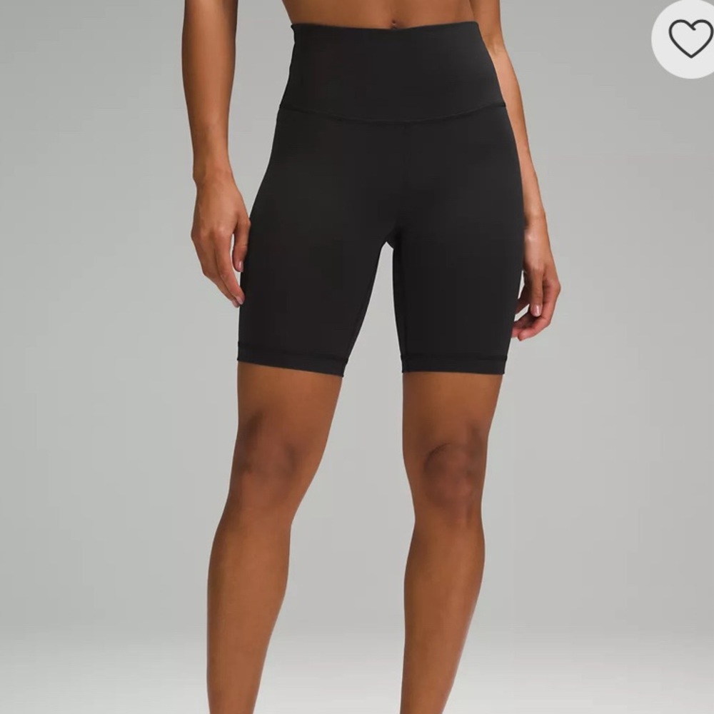 Align High-Rise Black Shorts 8”
